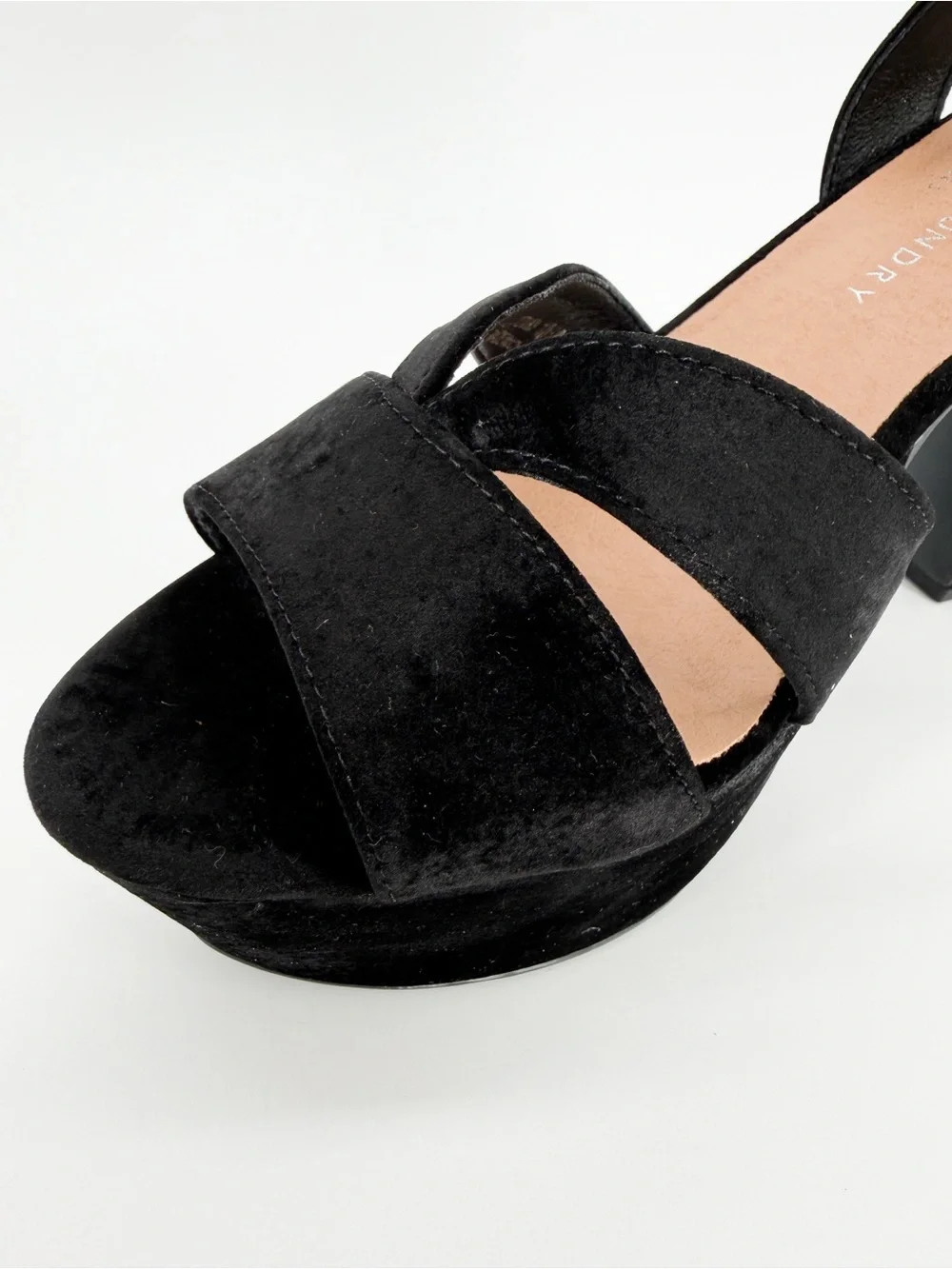 Chinese Laundry Daydreamer Velvet Platform Block Heel Sandals Black 10 NEW